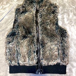 Fur vest